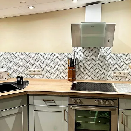 4 Person In Broager-by Traum *